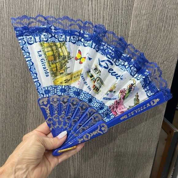 Decor or Hand Fan New From Spain - Picture 3 of 9